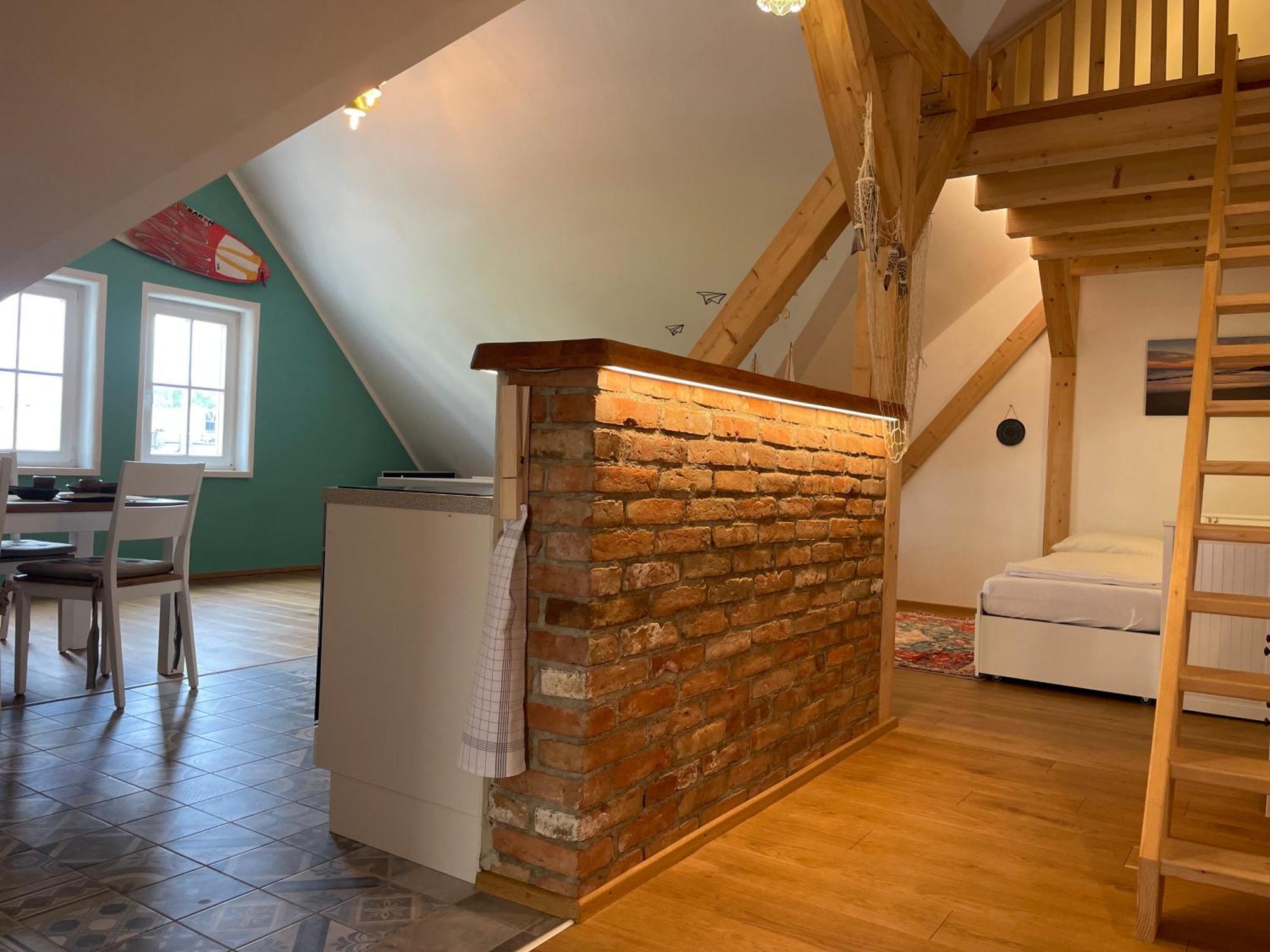 Destino In Der Ehemaligen Waage Der Roomerie Sulzbach-Rosenberg Extérieur photo