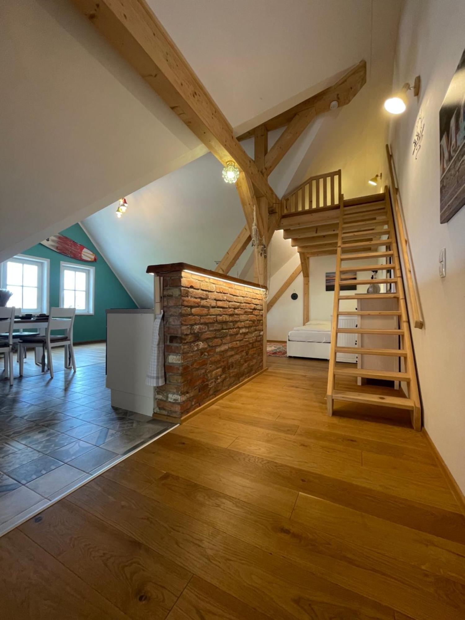 Destino In Der Ehemaligen Waage Der Roomerie Sulzbach-Rosenberg Extérieur photo